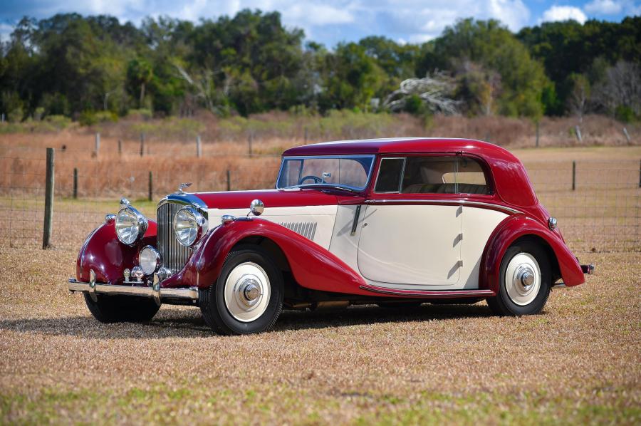  Bentley 4&frac14;-Litre Coupe by Park Ward (B131MX) 1939 года  (фото 2 из 16)